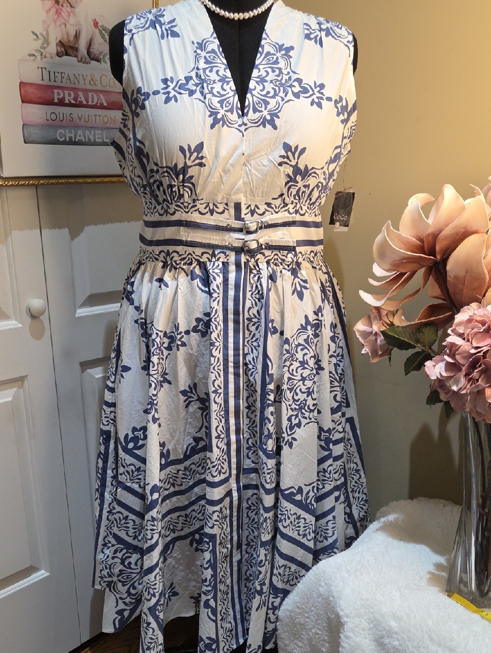 Nwt XXL CeCe Blue and White Sleeveless Printed Midi Dress